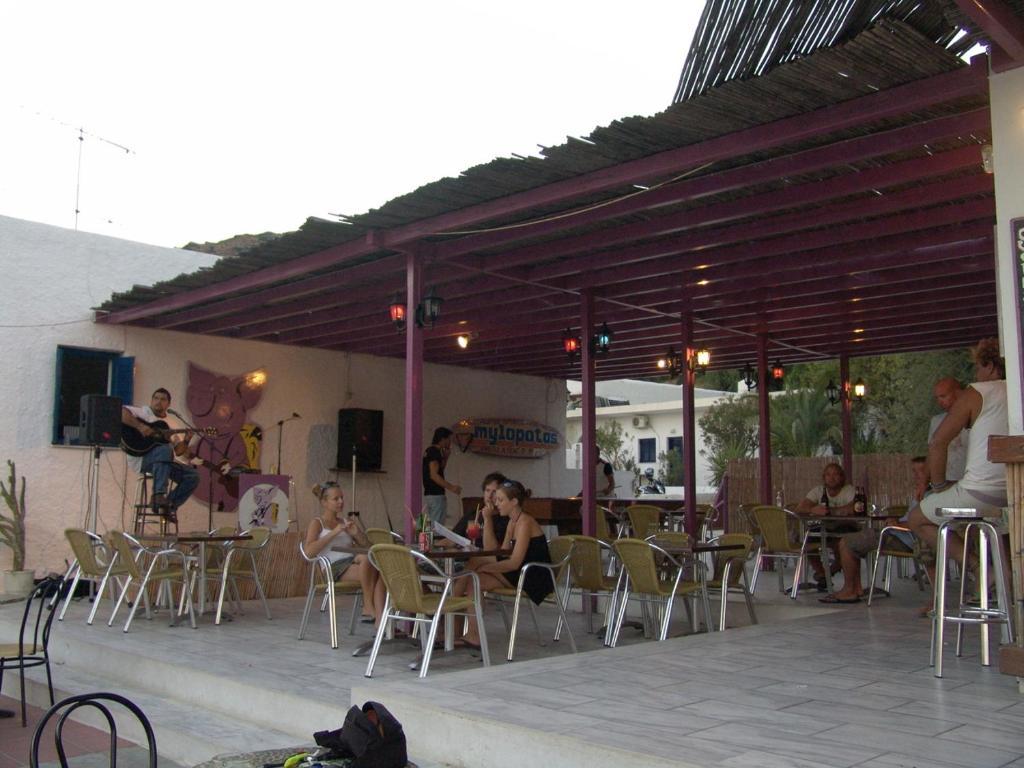 Purple Pig Stars Camping & Bungalows Mylopotas Bagian luar foto